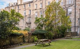 Thistle Suites Royal Garden Apartments